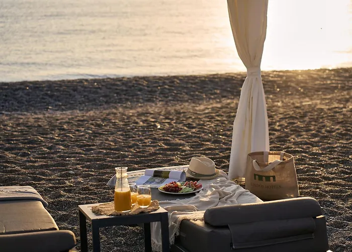 Grand & - Adults Only