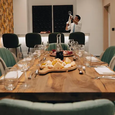 Grand & - Adults Only