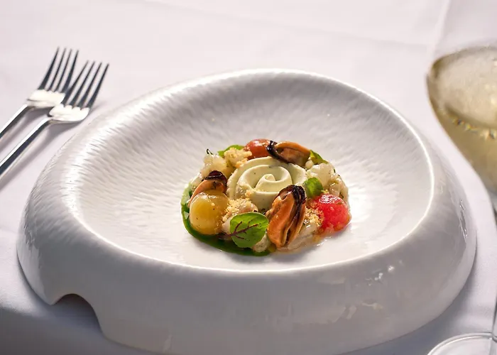 Grand & - Adults Only ホテル リンドス